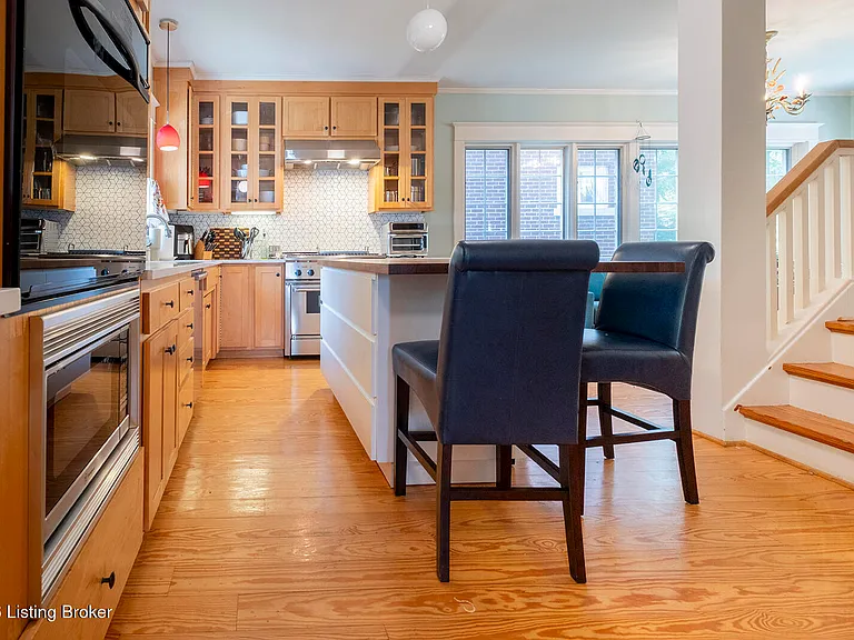 2424 Longest Ave — Photo 13