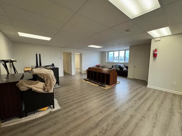 50 Lewis Avenue image 5 of 10