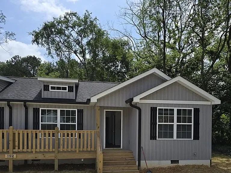 164 Silas Way #A — Photo 4