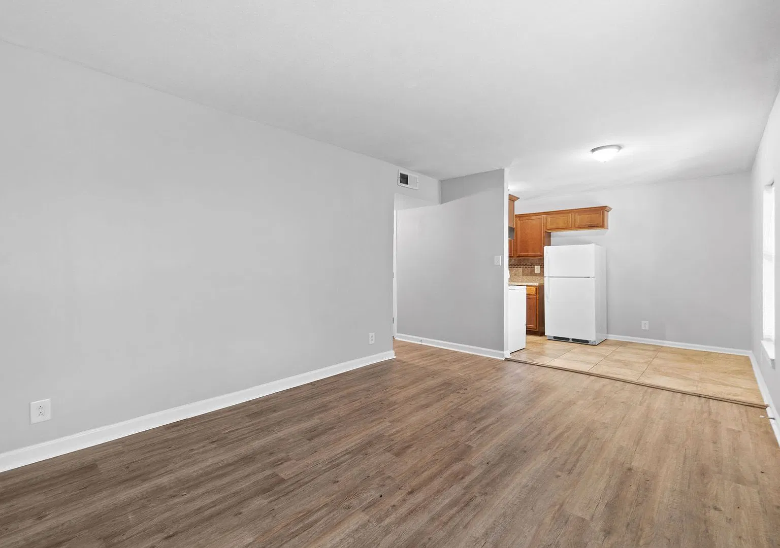 331 Randell Drive — Photo 4