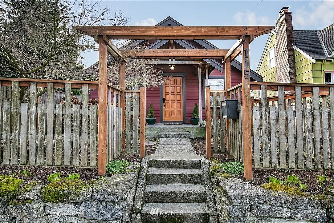 3 bed, 1378 sqft, $4,600 — Photo 1