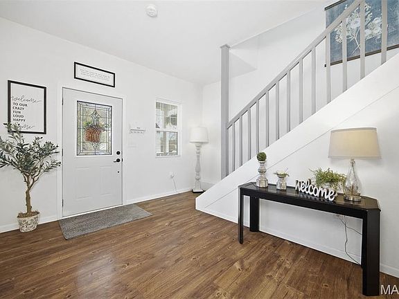 4th image of 1208 Main St