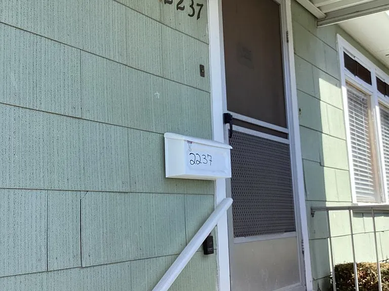 2237 Main St — Photo 8