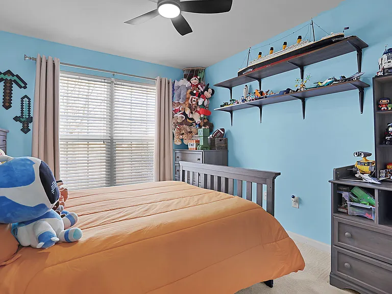 814 Cone Flower Dr — Photo 19