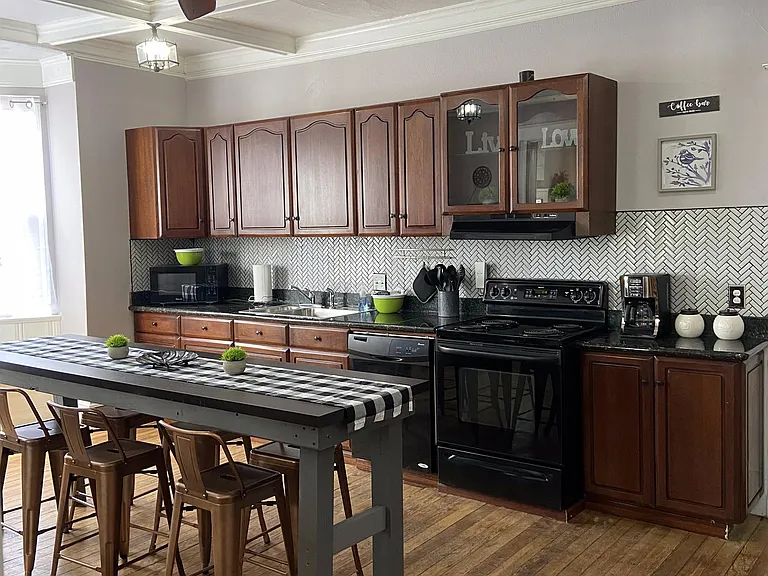 3915 Shaw Blvd — Photo 8