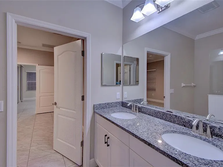 7408 Ridgelake Cir — Photo 31