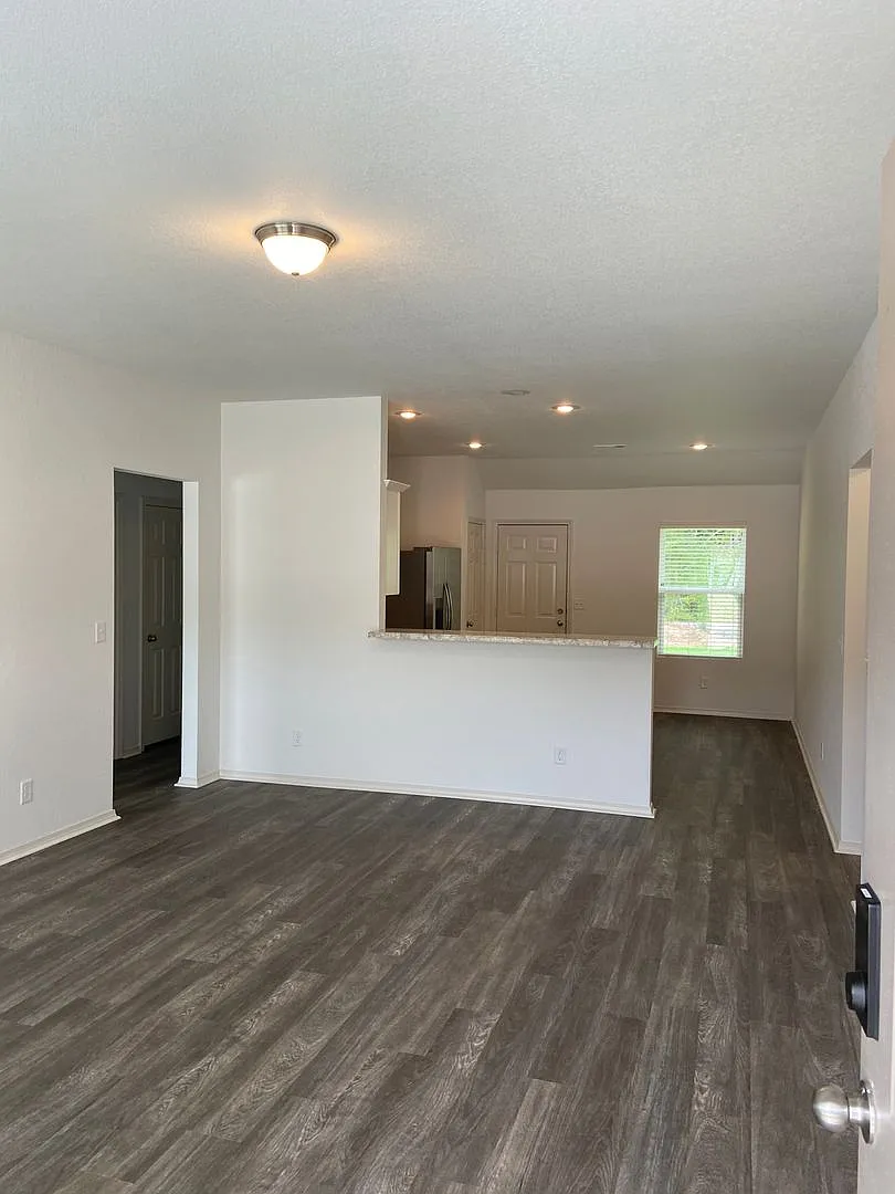 Pre-Leasing Now! Spacious, Pet-Friendly Four-Bedroom | Two-Bath Home in Sidell Estates — Photo 4