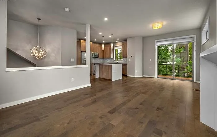 5946 NE 42nd Ave — Photo 6