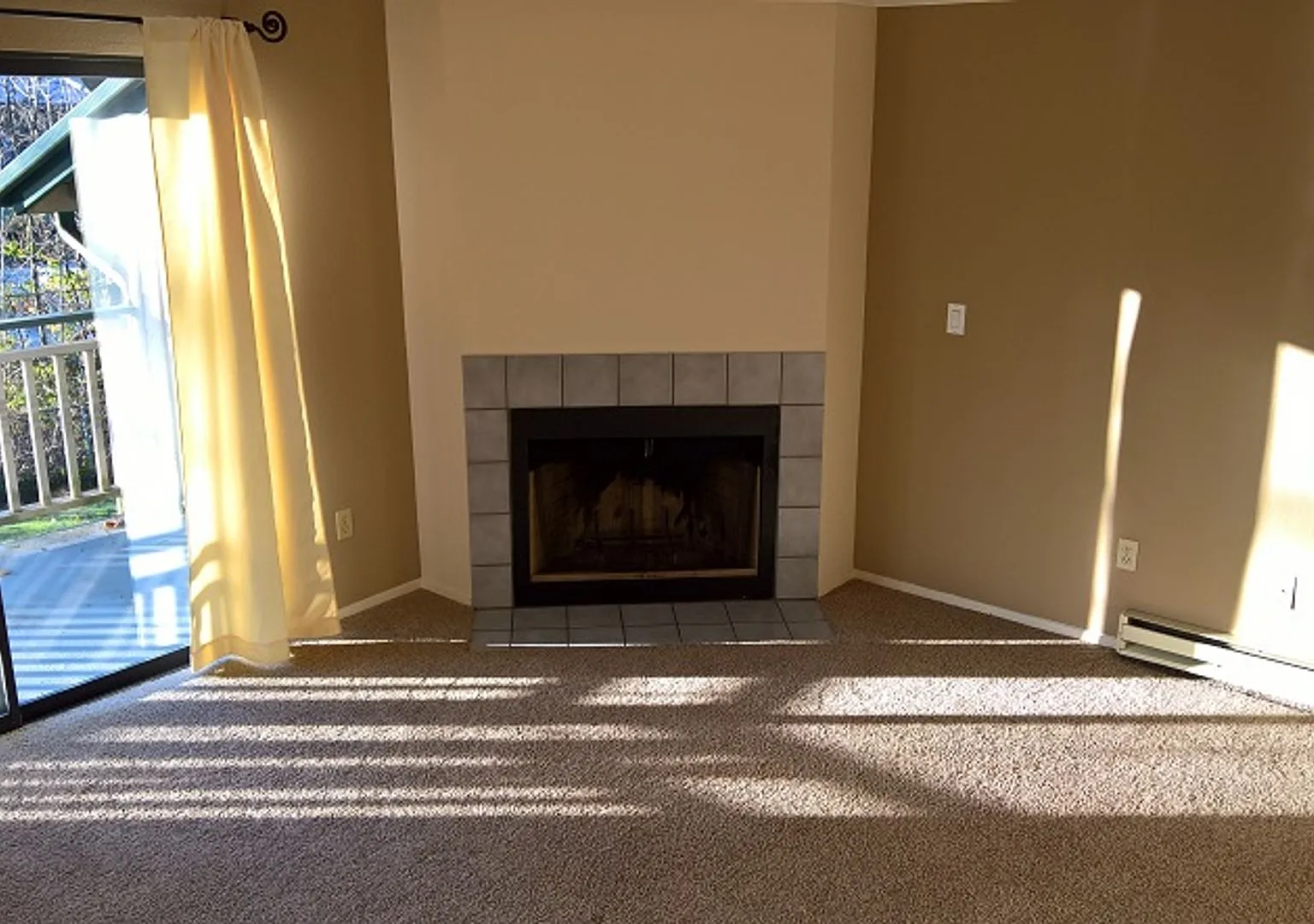 2-Bed, 2-Bath Ideally Located Redmond Condo w/ Private Balcony! — Photo 4