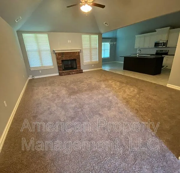 5312 Charleston Dr — Photo 4