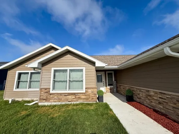 1603 Independence Ave, Lexington, NE 68850
