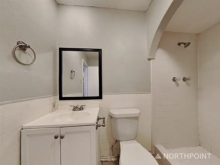 1504 Carnation Dr — Photo 12