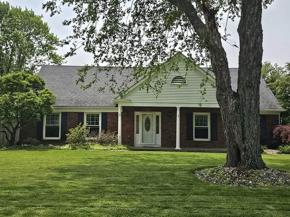 5512 Longbrook Rd, Lorain, OH 44053