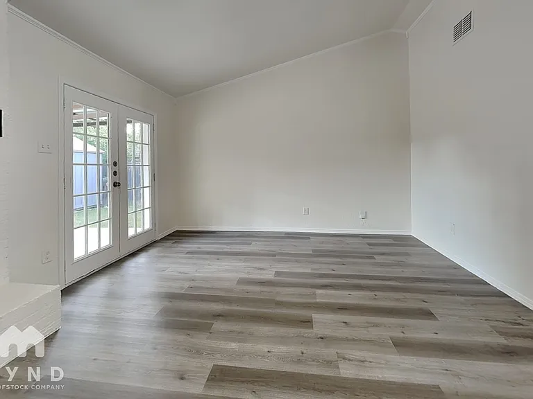 105 Ripplewood Dr — Photo 8