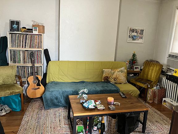 Middle room