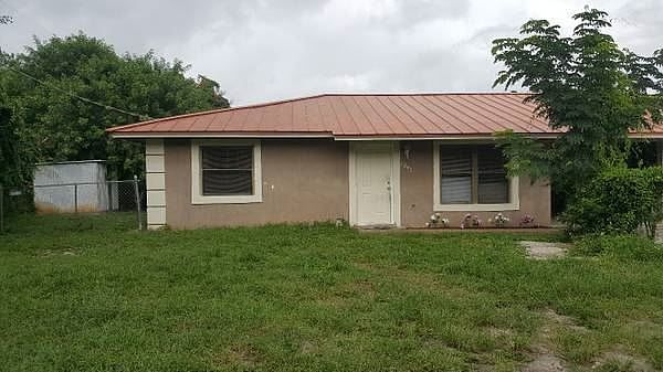 1st image of 1241 Royal Palm Ave