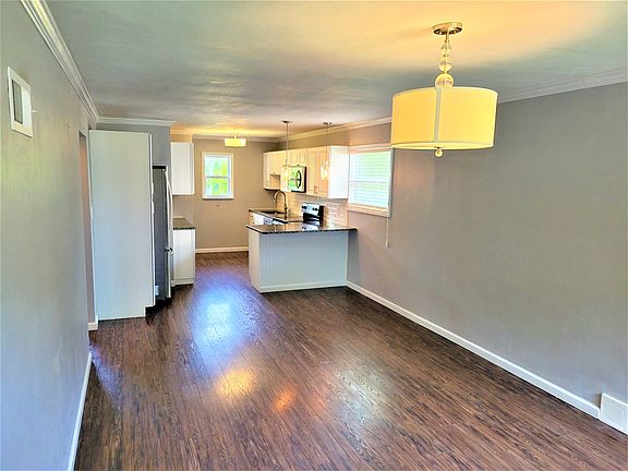 3rd image of 243 Monica Dr