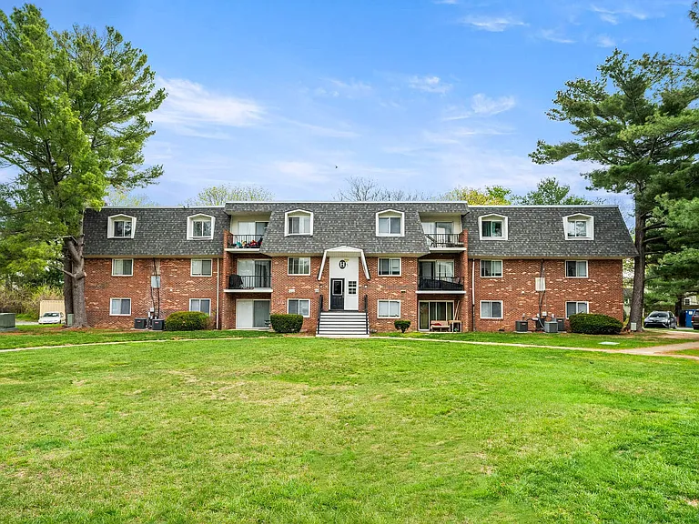 dover-estates-exteriors008