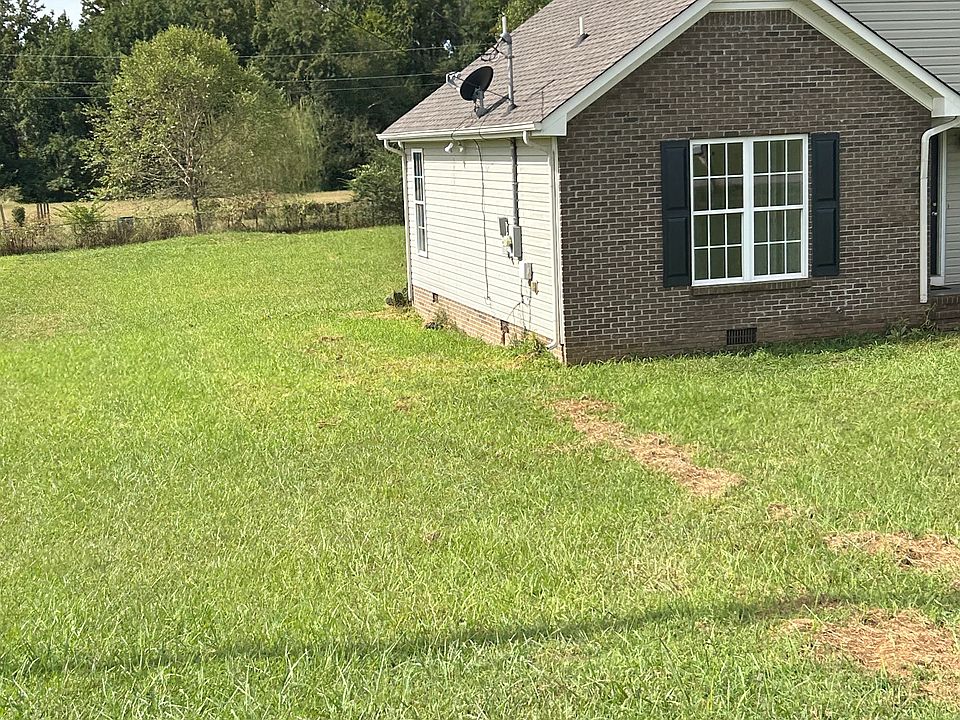 2nd image of 8 Boone Dr