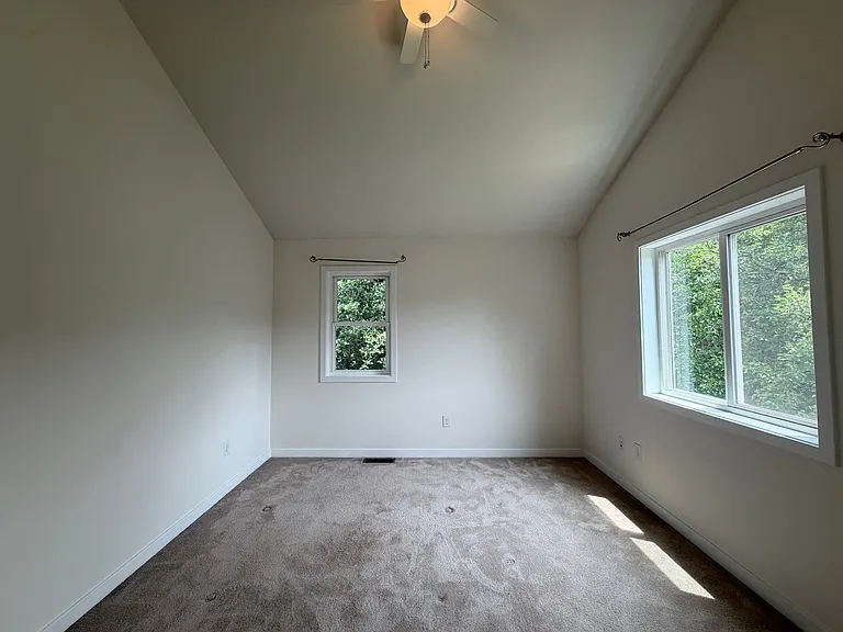 1500 Meridian St — Photo 30