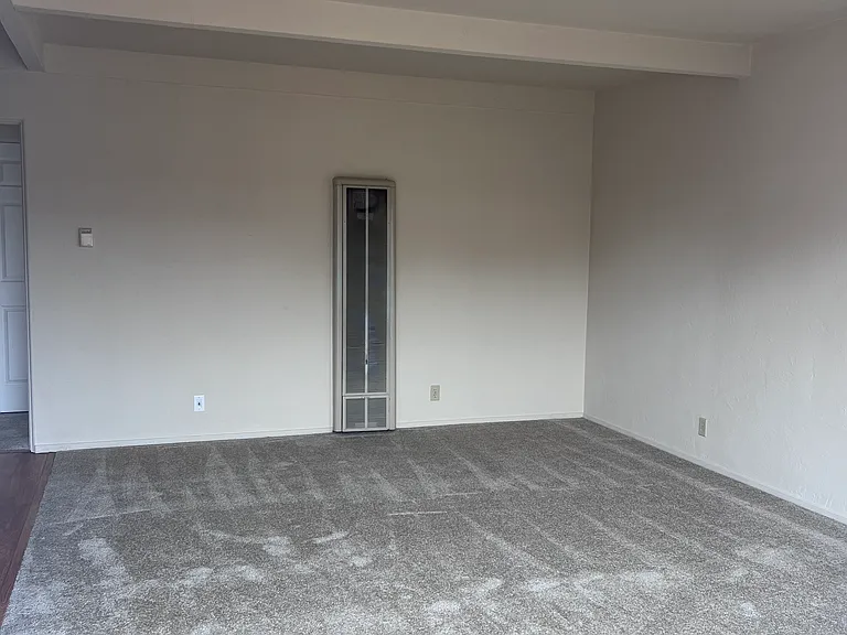 Central Avenue Apartments — Photo 26