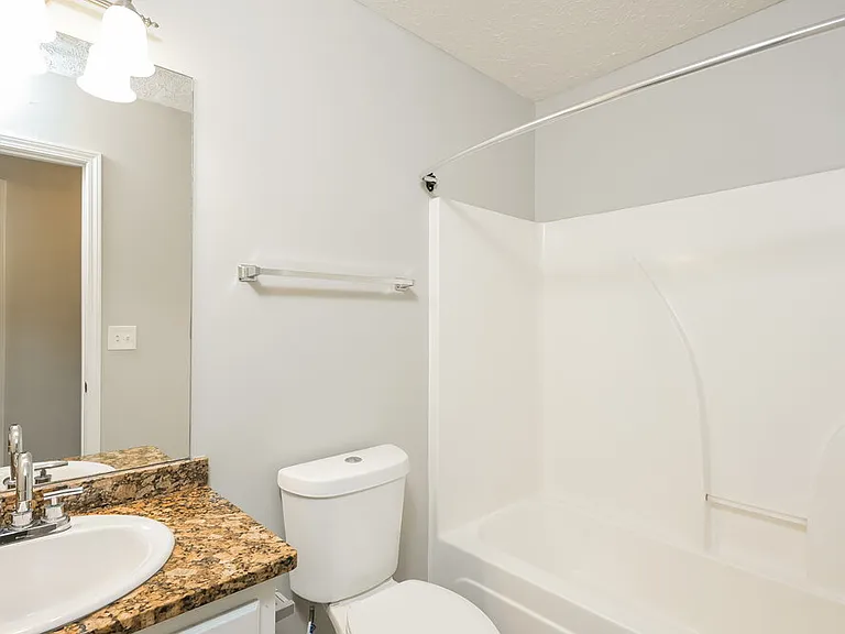 172 Williamsburg Way — Photo 15