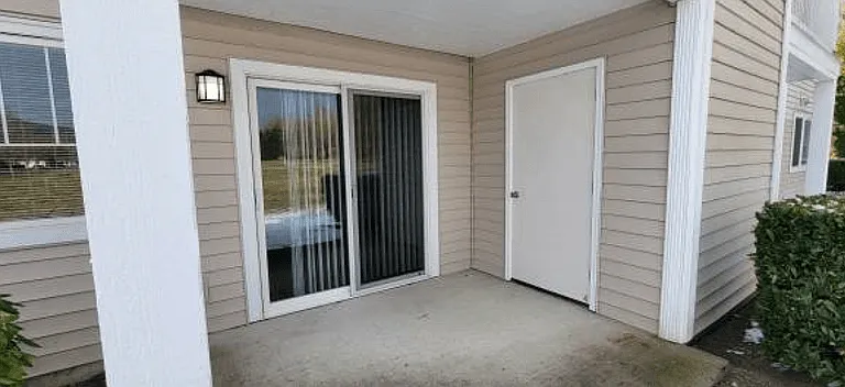 WOODLAND APARTMENTS — Photo 11