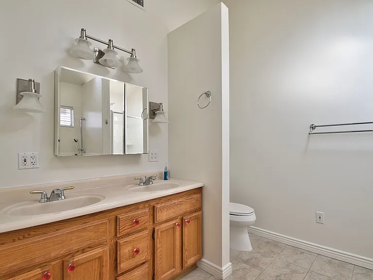 4938 Pearce Ave — Photo 10