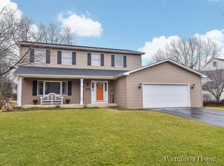 231 Wakefield Ln, Geneva, IL 60134