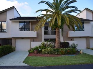 6082 Glendale Dr, Boca Raton, FL 33433