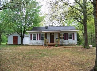 212 S 3rd St, Colbert, GA 30628