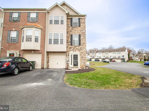 259 Country Ridge Dr, Red Lion, PA 17356