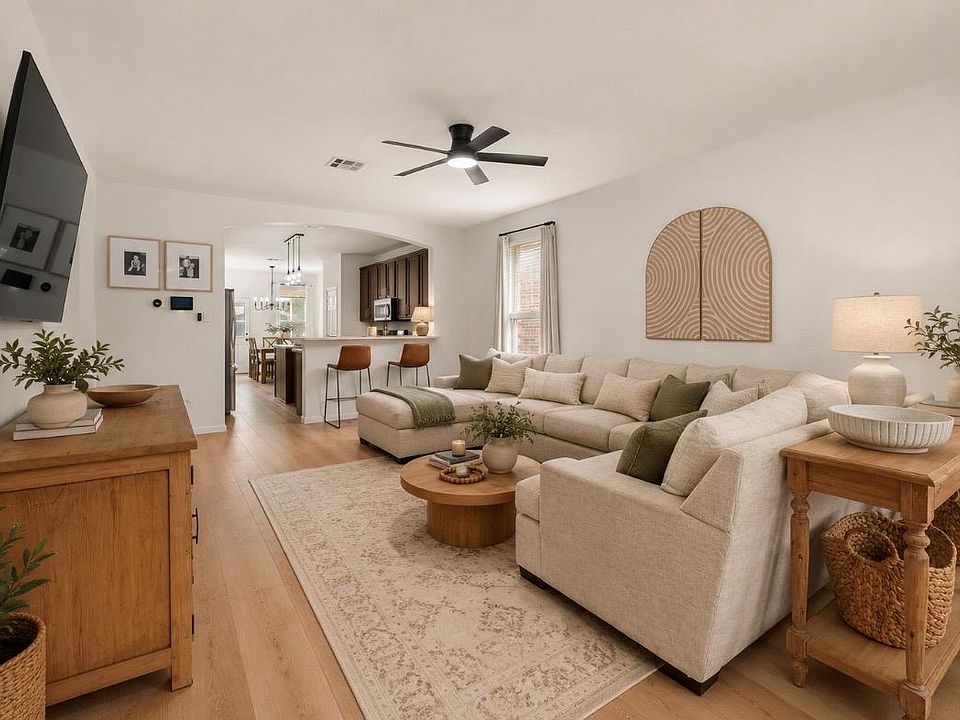 1st image of 176 Willow Leaf Ln