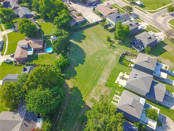 2nd image of 500 Sinclair Dr #500