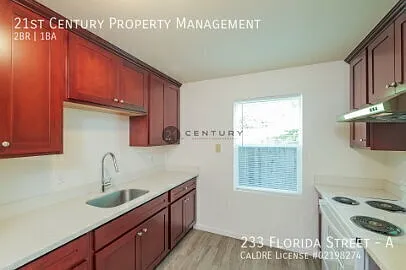 233 Florida St #A — Photo 4