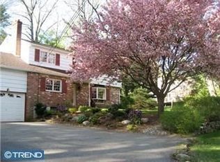 445 Iven Ave, Saint Davids, PA 19087