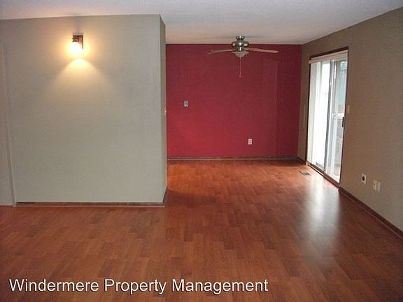 3rd image of 501 Washington St APT 26