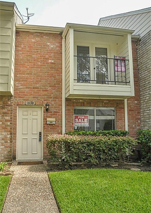 1st image of 10158 Longmont Dr #38
