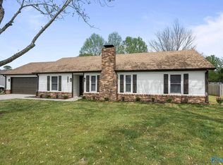 2305 Buckingham Dr SW, Huntsville, AL 35803