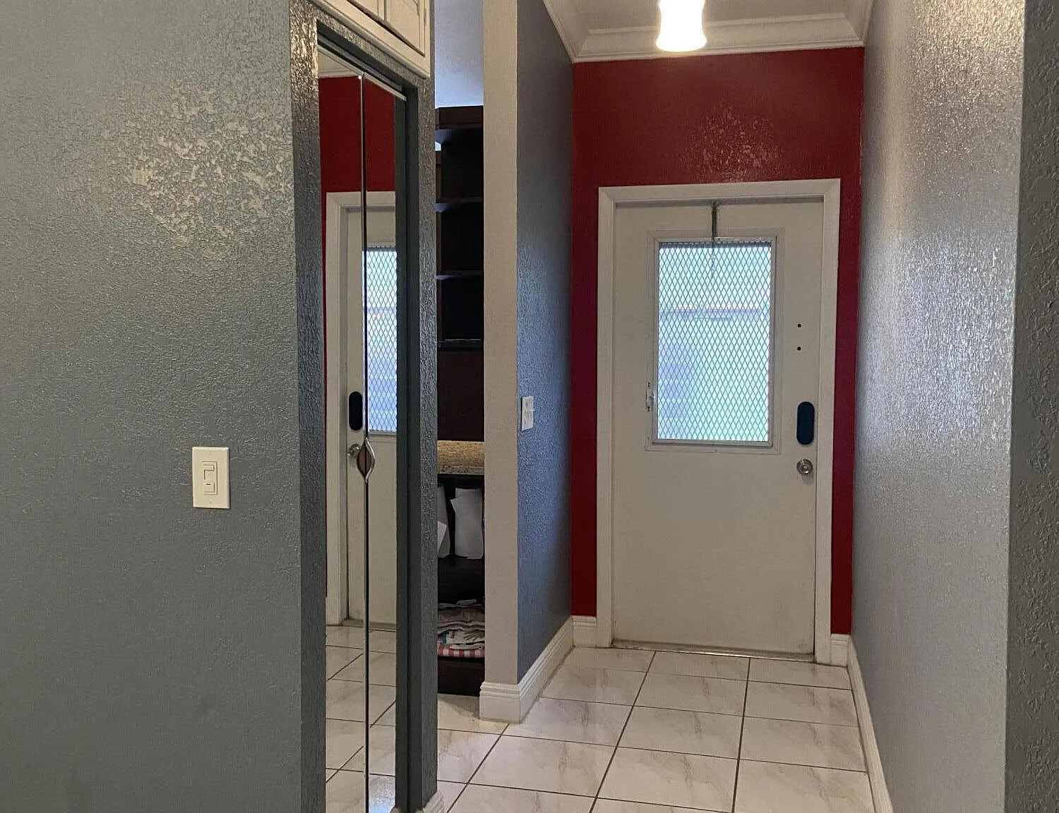2 bed, 2.0 bath, 1370 sqft, $2,300 — Photo 2
