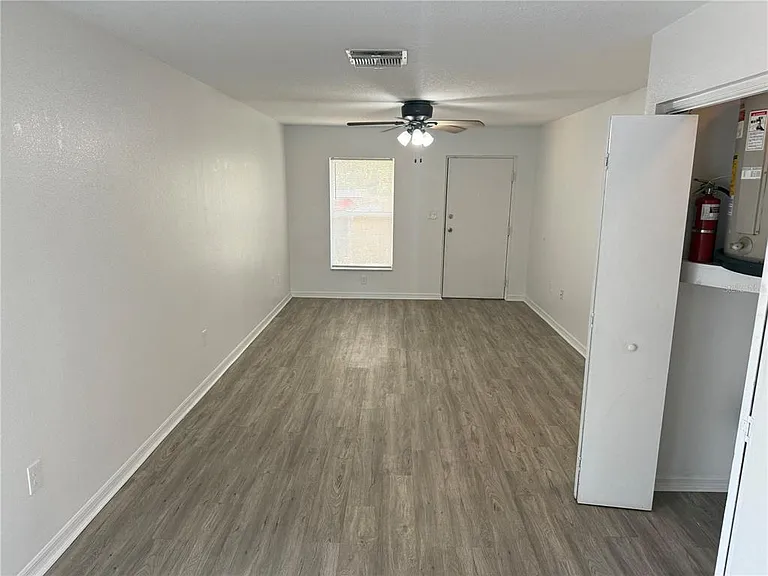 3417 Temple St #B — Photo 5