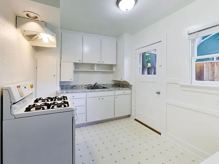 857 Partridge Ave #1 — Photo 1
