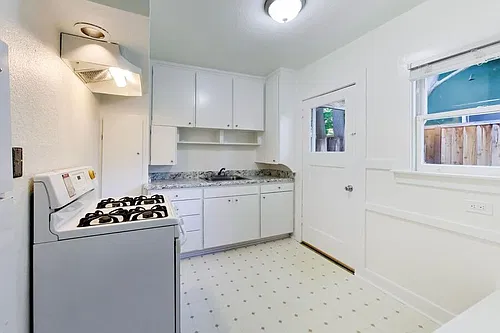 857 Partridge Ave #1 Photo 1