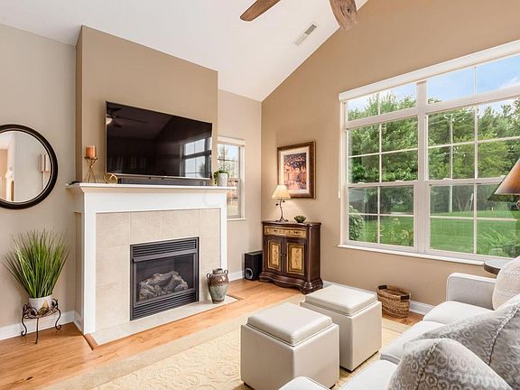 4th image of 3850 Coral Creek Ct