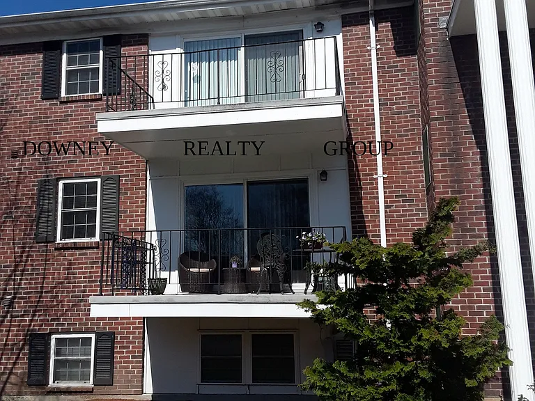 Plymouth Dr — Photo 9