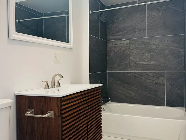 23 Valley Pl #2 — Photo 8