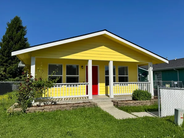 119 N 29th Pl, Mount Vernon, WA 98273