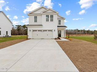 900 Wild Azalea Way, Hubert, NC 28539