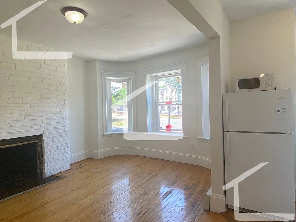 79 Brighton Ave #37