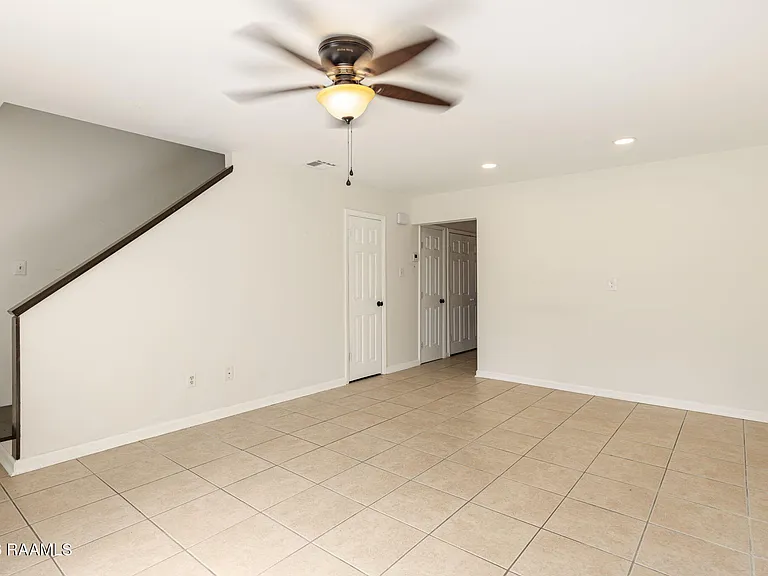 100 Winchester Dr #309 — Photo 4